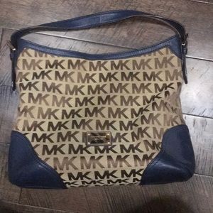 AUTHENTIC Michael Kors Handbag